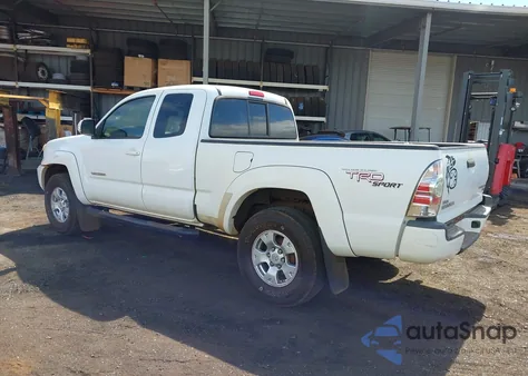 2013 Toyota Tacoma Prerunner V6 z USA, uszkodzony, nr VIN 5TFTU4GN7DX036601